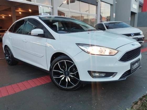 FORD FOCUS 2.0 SE 16V FLEX 4P POWERSHIFT FORD FOCUS 2.0 SE 16V FLEX 4P POWERSHIFT